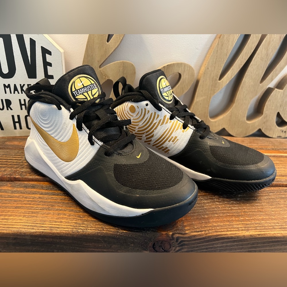 Kids Nike Team Hustle D 9